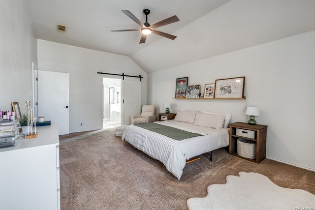 1017 Silvertree, Schertz, TX 78154