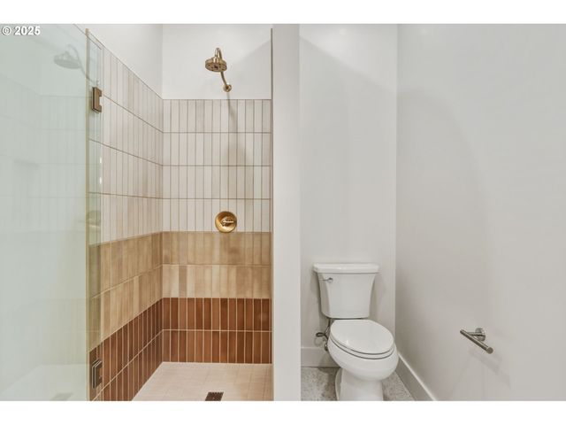 8014 Sw 54TH Ave, Portland, OR 97219