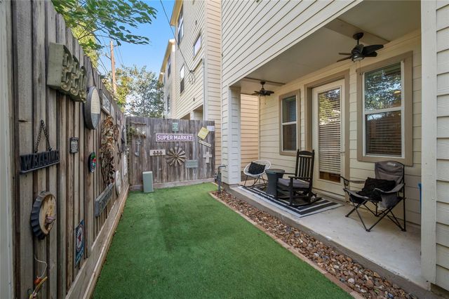 1209 Cedarpost Tree Springs Place, Houston, TX 77055