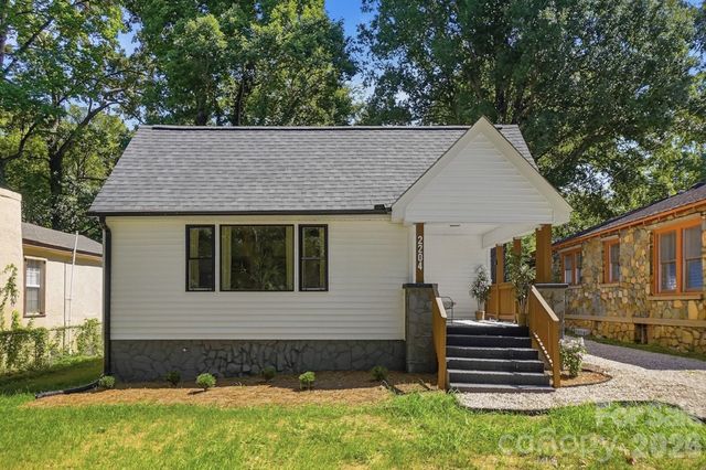 2204 Rozzelles Ferry Road, Charlotte, NC 28208