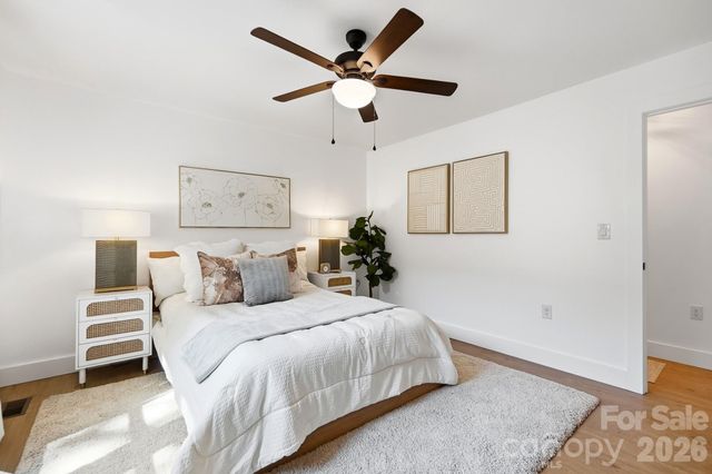 2204 Rozzelles Ferry Road, Charlotte, NC 28208