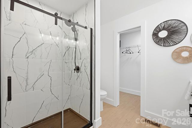 2204 Rozzelles Ferry Road, Charlotte, NC 28208