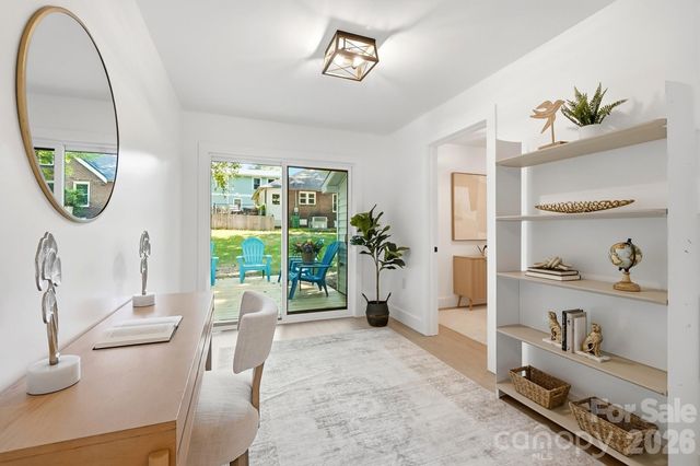 2204 Rozzelles Ferry Road, Charlotte, NC 28208