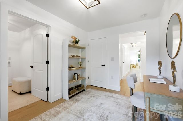 2204 Rozzelles Ferry Road, Charlotte, NC 28208