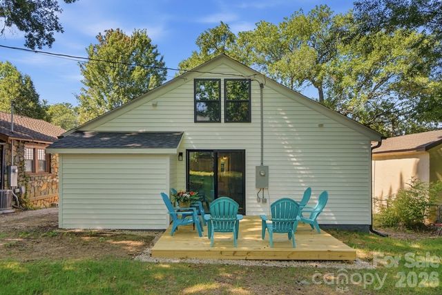 2204 Rozzelles Ferry Road, Charlotte, NC 28208