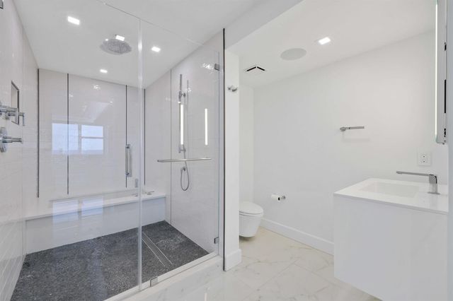 545 S Fort Lauderdale Beach Boulevard 1701, Fort Lauderdale, FL 33316