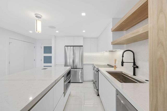 545 S Fort Lauderdale Beach Boulevard 1701, Fort Lauderdale, FL 33316