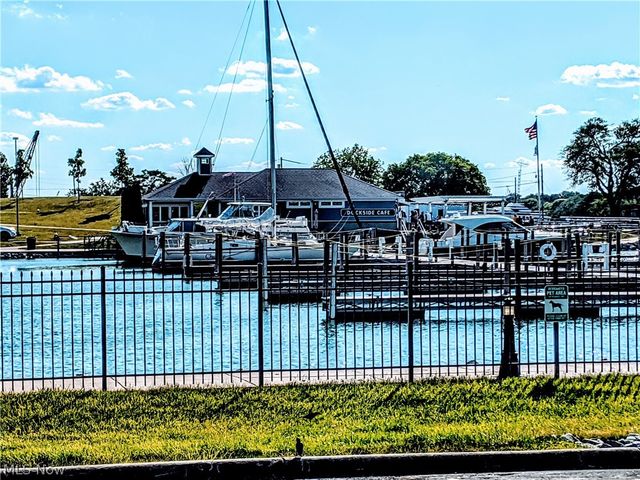 401 W SHORELINE Drive 136, Sandusky, OH 44870