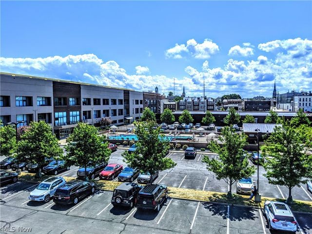 401 W SHORELINE Drive 136, Sandusky, OH 44870