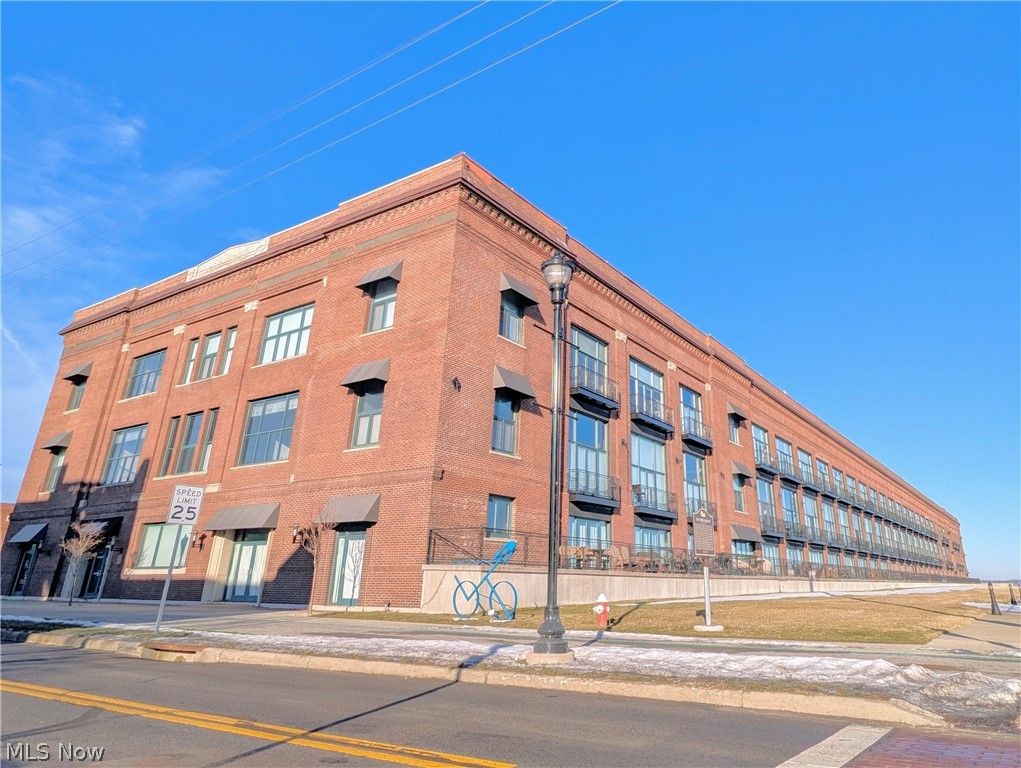 401 W SHORELINE Drive 136, Sandusky, OH 44870