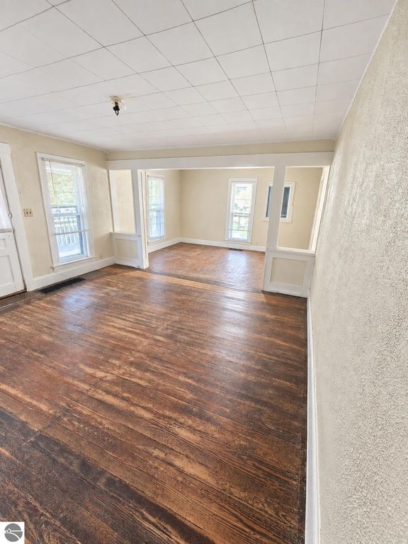 Image 14 of property listing at 321 Ely Street, Alma, MI 48801