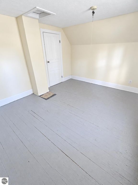 Image 19 of property listing at 321 Ely Street, Alma, MI 48801