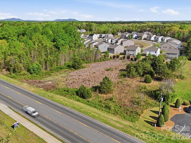 1386 Highway 55 Highway E, Clover, SC 29710