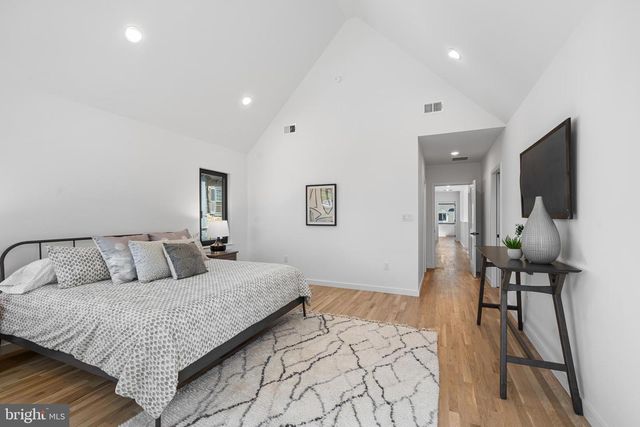 139 W MOUNT PLEASANT AVE, Philadelphia, PA 19119