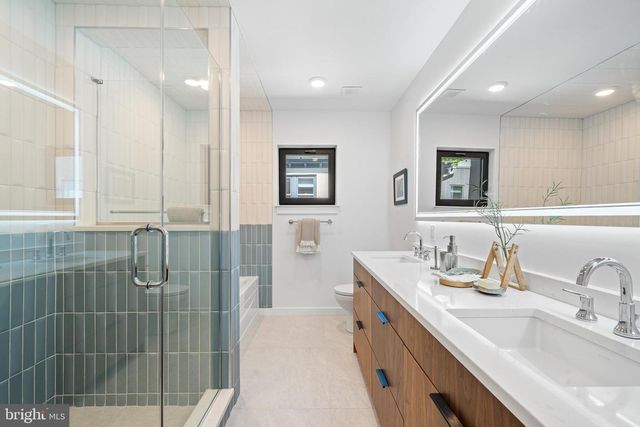 139 W MOUNT PLEASANT AVE, Philadelphia, PA 19119