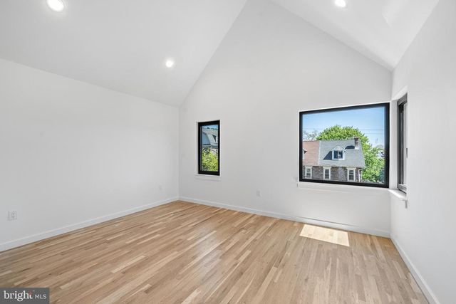139 W MOUNT PLEASANT AVE, Philadelphia, PA 19119