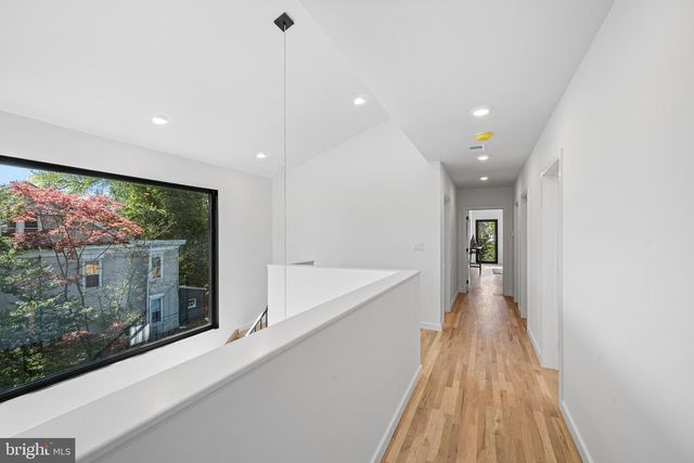 139 W MOUNT PLEASANT AVE, Philadelphia, PA 19119
