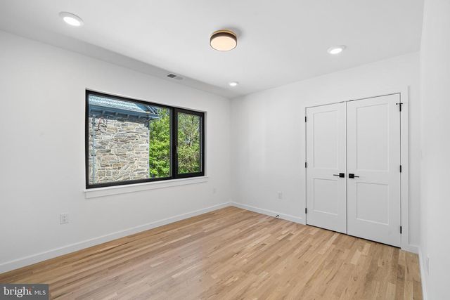 139 W MOUNT PLEASANT AVE, Philadelphia, PA 19119