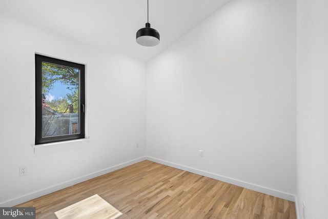 139 W MOUNT PLEASANT AVE, Philadelphia, PA 19119