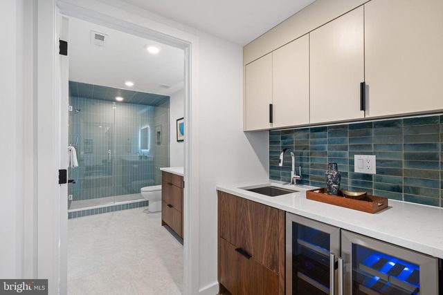 139 W MOUNT PLEASANT AVE, Philadelphia, PA 19119