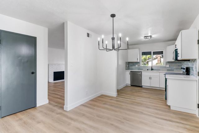 3000 Margate Way, Rancho Cordova, CA 95670