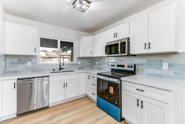 3000 Margate Way, Rancho Cordova, CA 95670