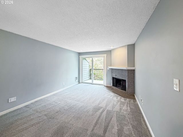 12642 Nw BARNES Rd 3, Portland, OR 97229