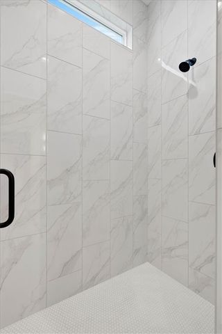 4800 NW Huonker Court, Riverside, MO 64150