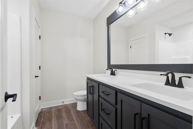 4800 NW Huonker Court, Riverside, MO 64150