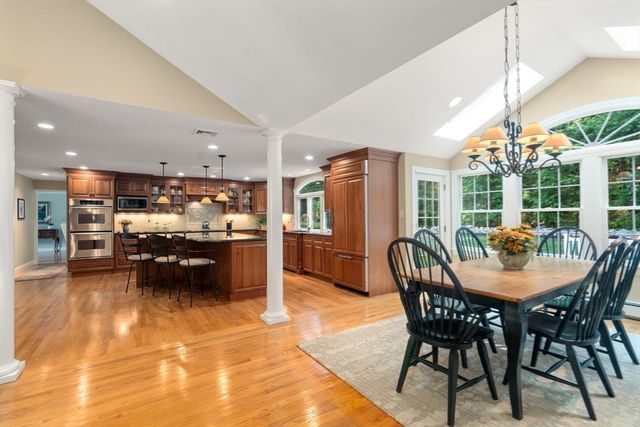 27 Oriole Road, Medfield, MA 02052