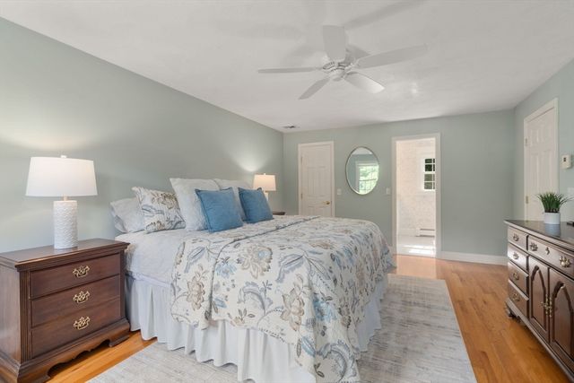 27 Oriole Road, Medfield, MA 02052