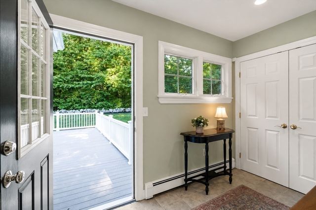 27 Oriole Road, Medfield, MA 02052