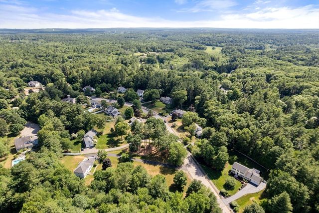 27 Oriole Road, Medfield, MA 02052