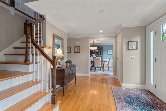 27 Oriole Road, Medfield, MA 02052