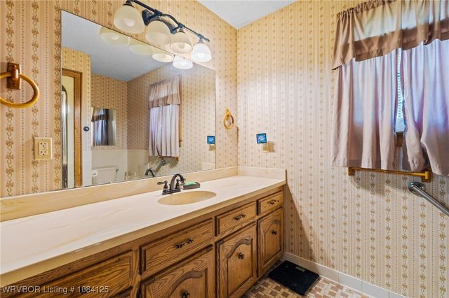 109 Meadors Drive, Alma, AR 72921