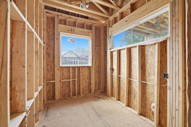 1107 E 24th Street, Houston, TX 77009