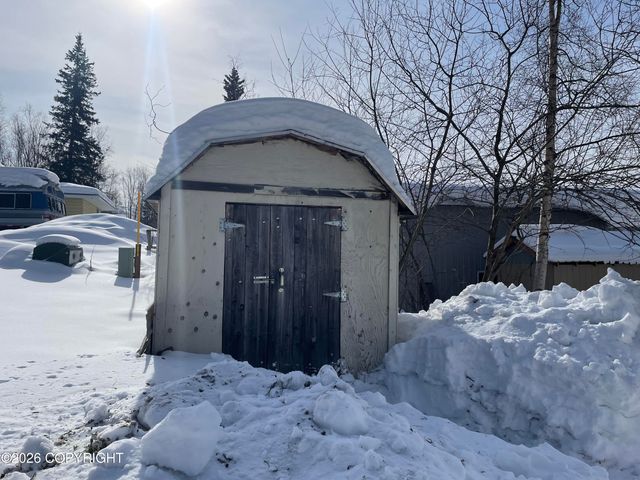 12705 Tandy Place, Eagle River, AK 99577