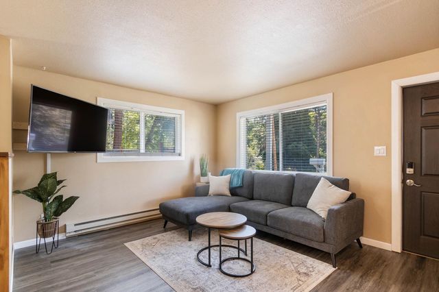 727 E 9th Ave, Spokane, WA 99202