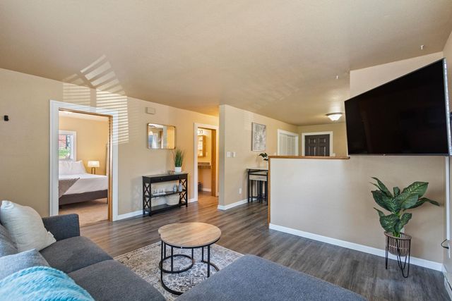 727 E 9th Ave, Spokane, WA 99202