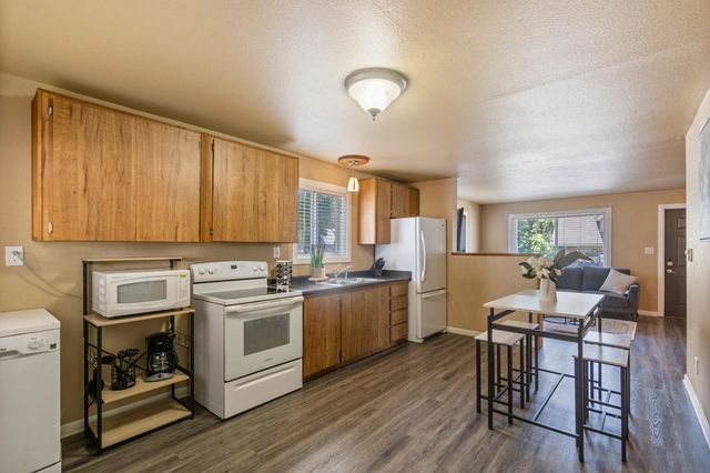 727 E 9th Ave, Spokane, WA 99202