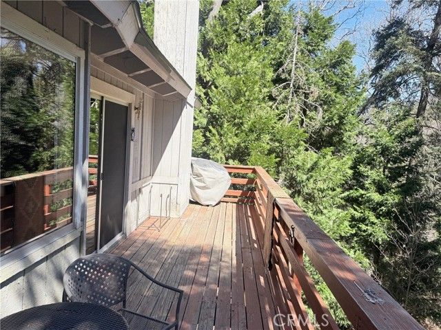 551 community Drive, Lake Arrowhead, CA 92352