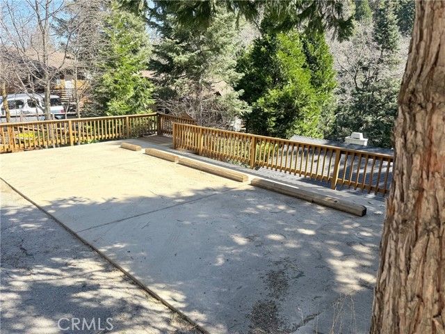 551 community Drive, Lake Arrowhead, CA 92352