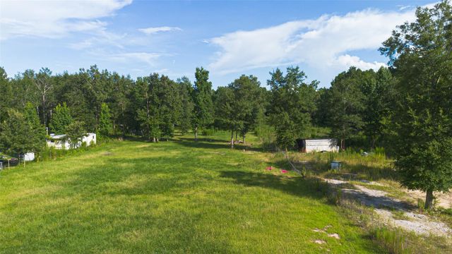 404 Road 5268, Cleveland, TX 77327