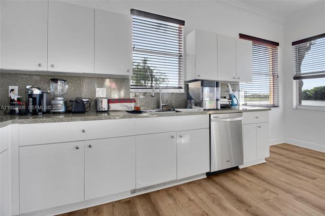 5330 SW 141st Ter, Miramar, FL 33027