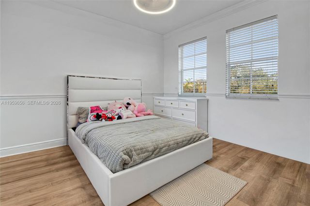 5330 SW 141st Ter, Miramar, FL 33027