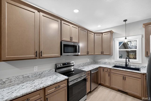 2920 Pleasant Plain Avenue, Elkhart, IN 46517