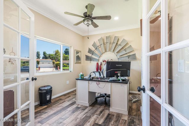 817 N Calle La Sombra, Camarillo, CA 93010