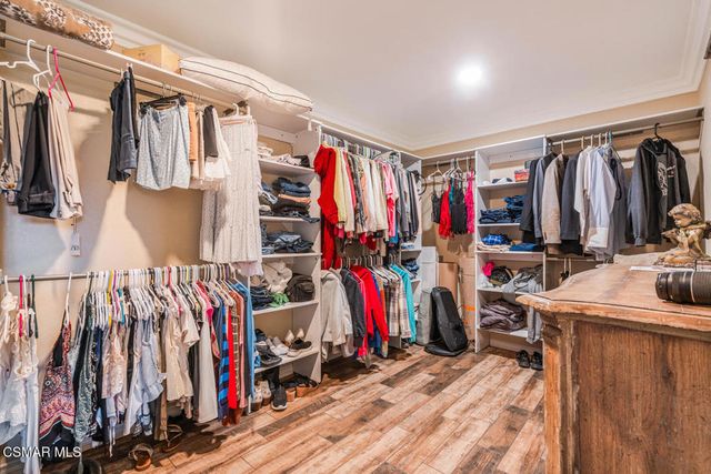 817 N Calle La Sombra, Camarillo, CA 93010