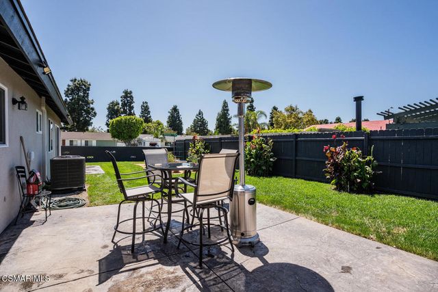 817 N Calle La Sombra, Camarillo, CA 93010