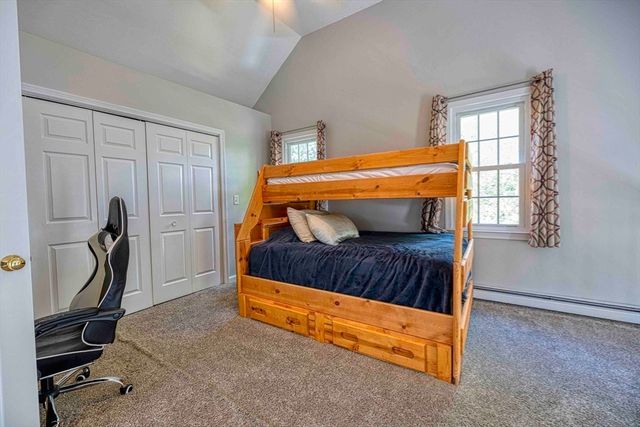 55 Blackberry Hill Rd, Wrentham, MA 02093